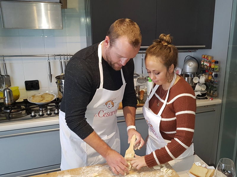 Corsi di cucina Savona: Gnocchi al Pesto Genovese fatto al mortaio e Tiramisù