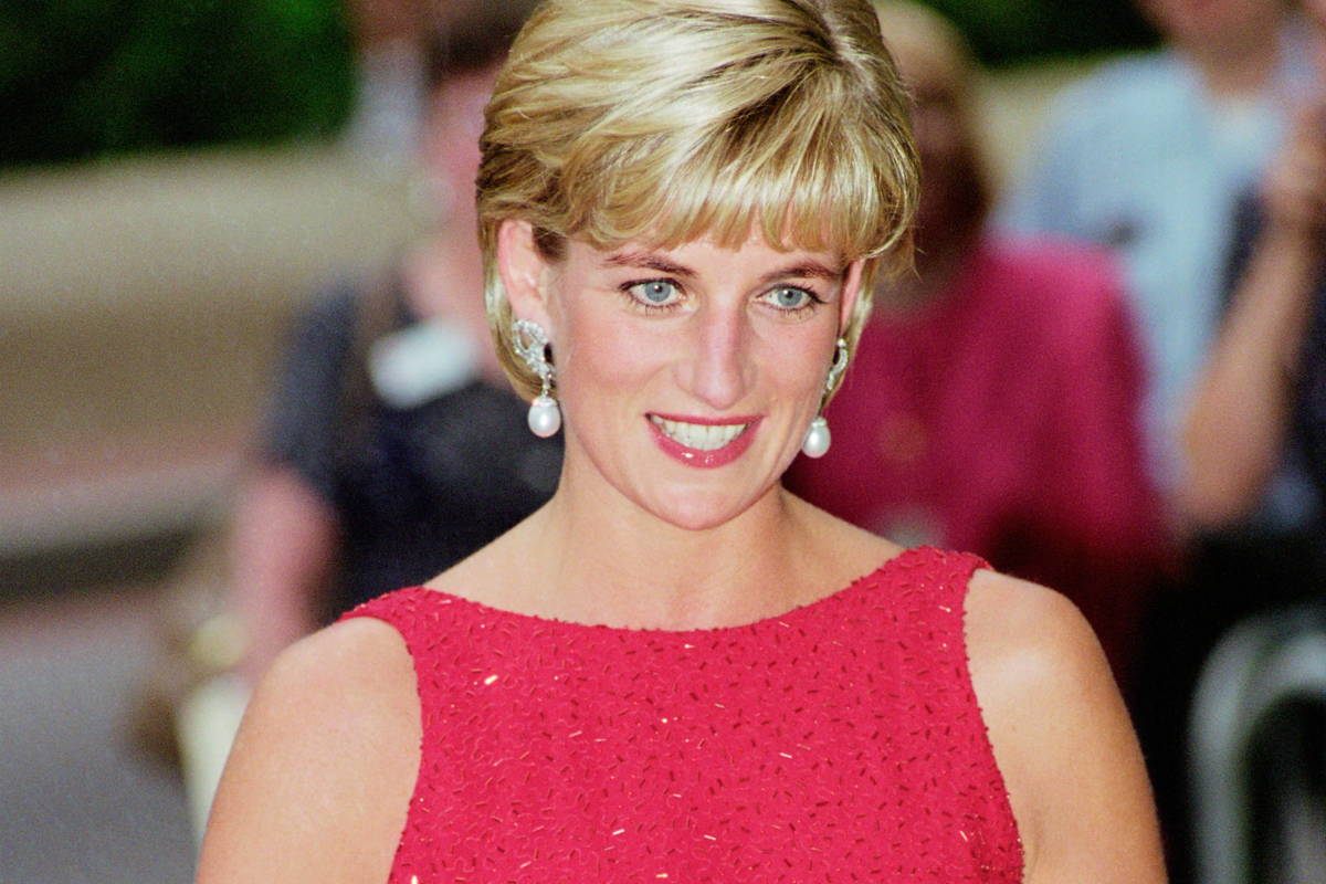 Image may contain: Diana, Princess of Wales, Blonde, Hair, Person, Clothing, Dress, Accessories, Wallet, and Formal Wear