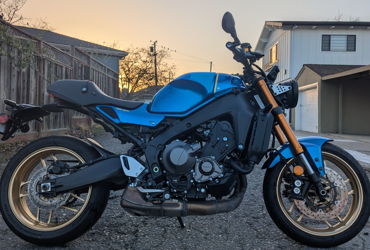 2023 YAMAHA XSR900 "LEGEND BLUE" motorcycle for rent near Millbrae, CA