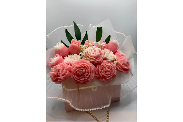 Champagne & Strawberries Candle/Melt Handbag - Image 3