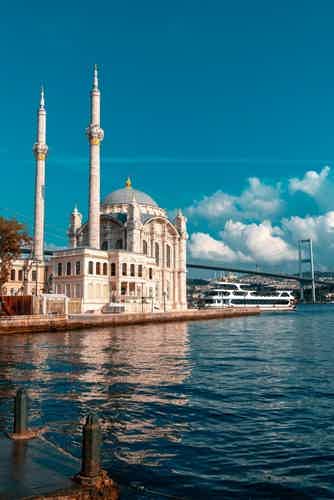 See Istanbul’s palaces, mosques and mansions