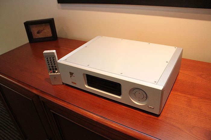 Ayre C-5XEMP Universal CD Player in great condition!