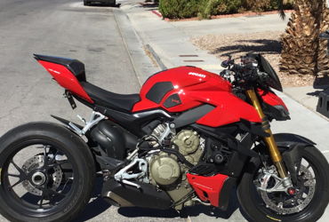 2020 DUCATI STREETFIGHTER V4 S motorcycle for rent near LAS VEGAS, NV