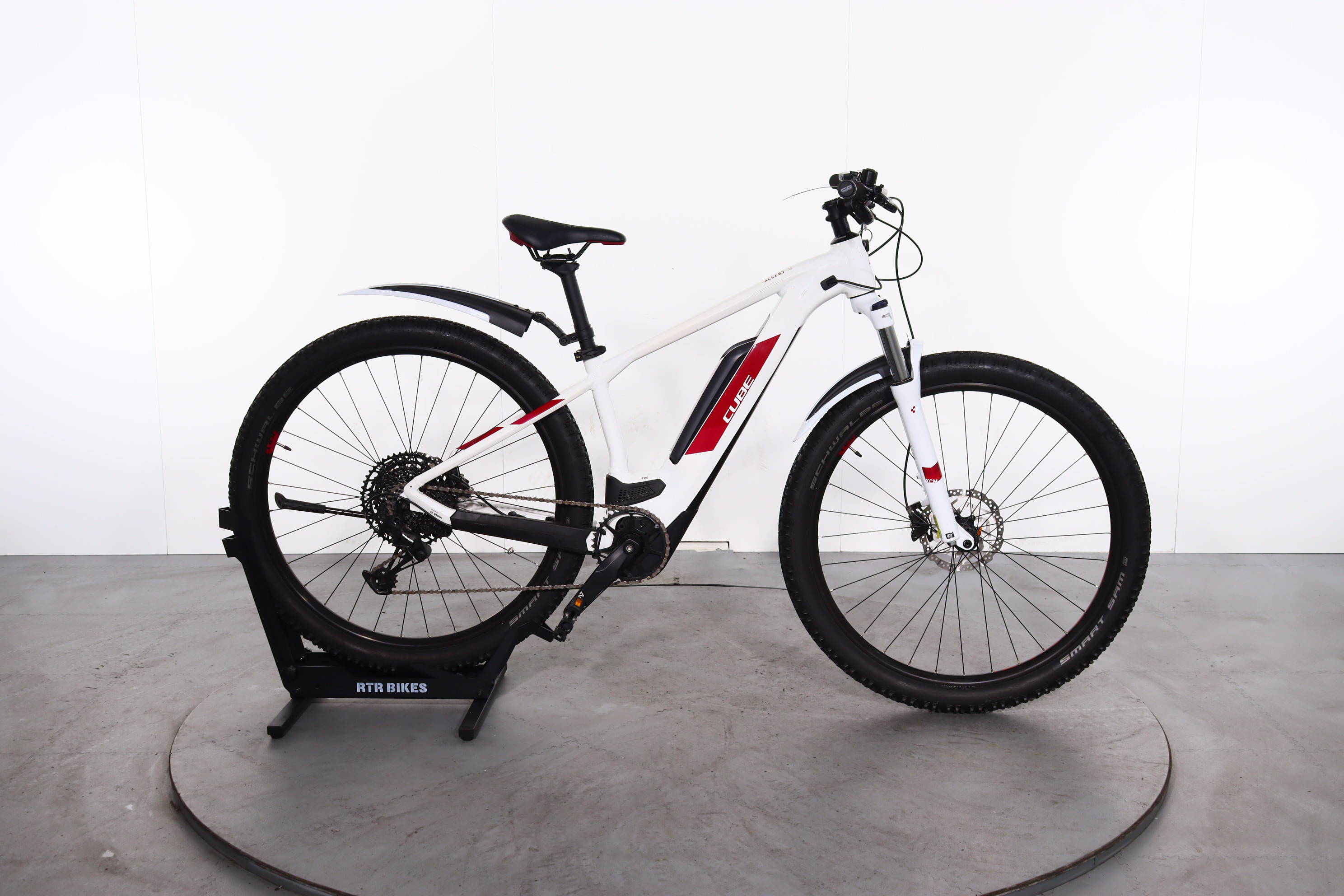 Cube Access Hybrid Pro