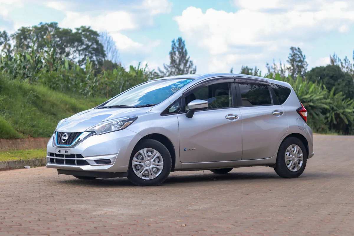 2016 Nissan Note ePower — Royal Max Motors — photo 6 of 11