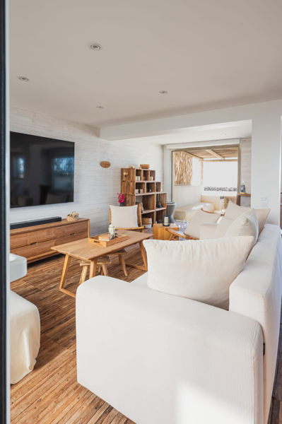 Villa Carnon salon face plage