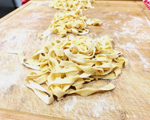 Corsi di cucina Catania: Tagliatelle e tiramisù: la tradizione in tavola