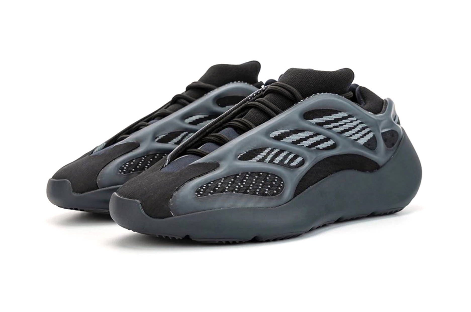 yeezy 700 schwarz