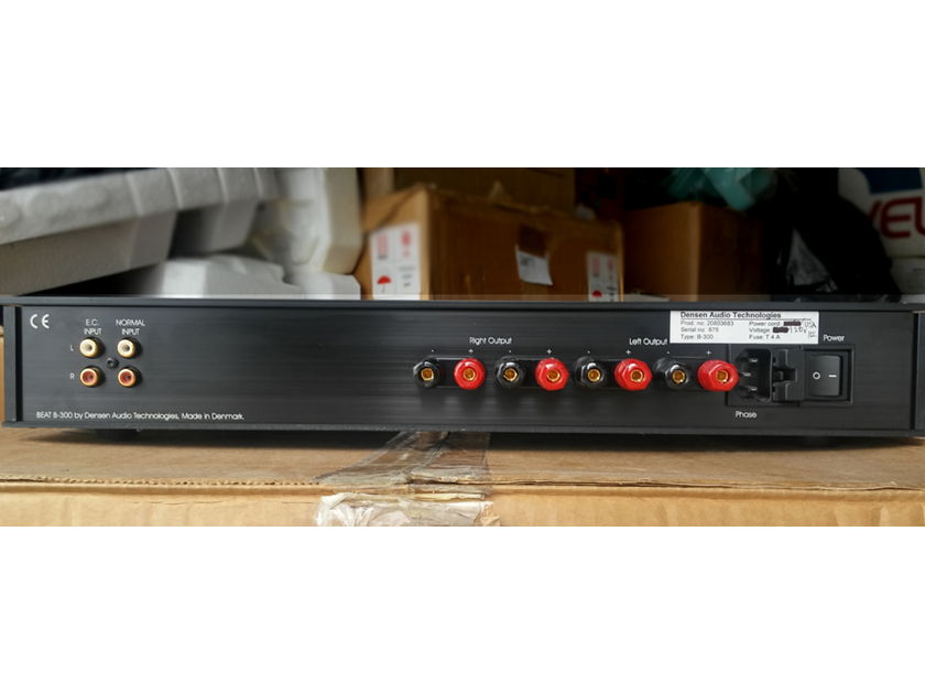 Densen Audio BEAT 300 (2ch) Stereo Power Amplifier USED (Finish: Black)