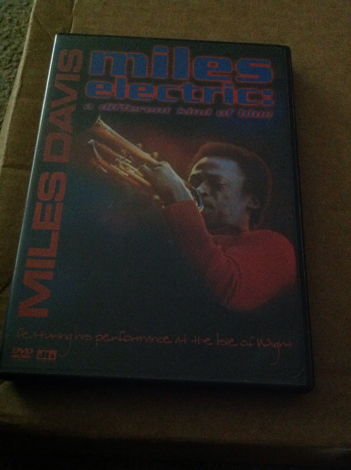 Miles Davis - Miles Electric:A Different Kind Of Blue R...