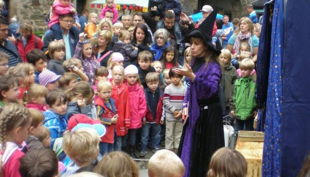 zauberer zauberin veranstaltung zauberhexe für kinder