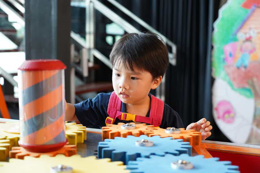 Museum of Bricks Entry Ticket - photo 4