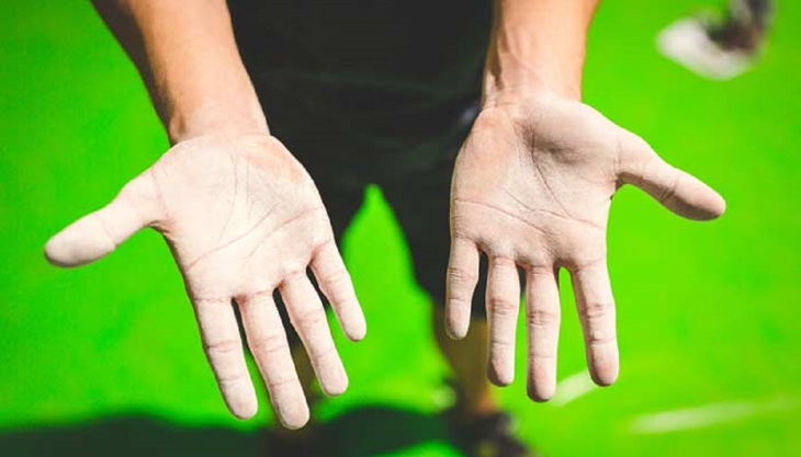 cliffhanger boulderlounge berlin hände