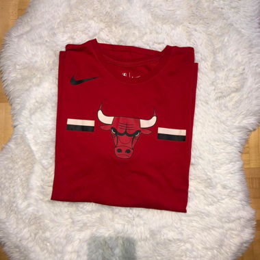 Nike Shirt Bulls