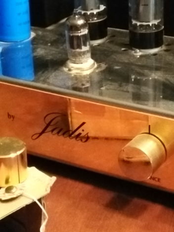 Jadis Orchestra Reference Integrated Amp