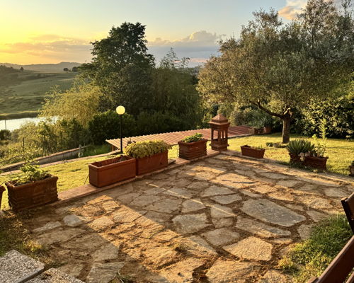 Cooking classes Greve in Chianti: Focaccia and tiramisu with a view of Tuscan hills