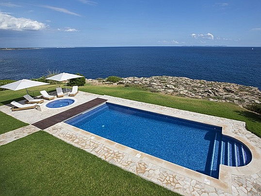  Balearic Islands
- Spectacular first line villa for sale in Llucmajor, Mallorca