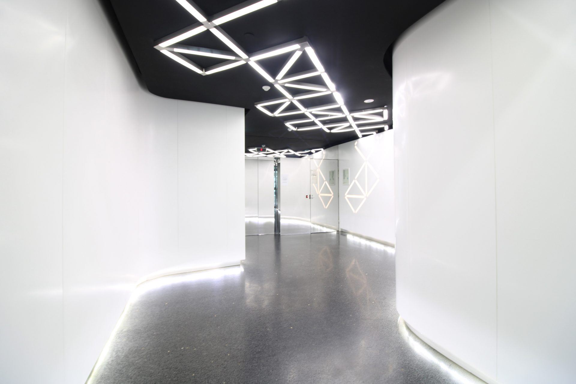 FOR LEASE- Chic Low Maintenance Living with a City View- Prahran - Image 14