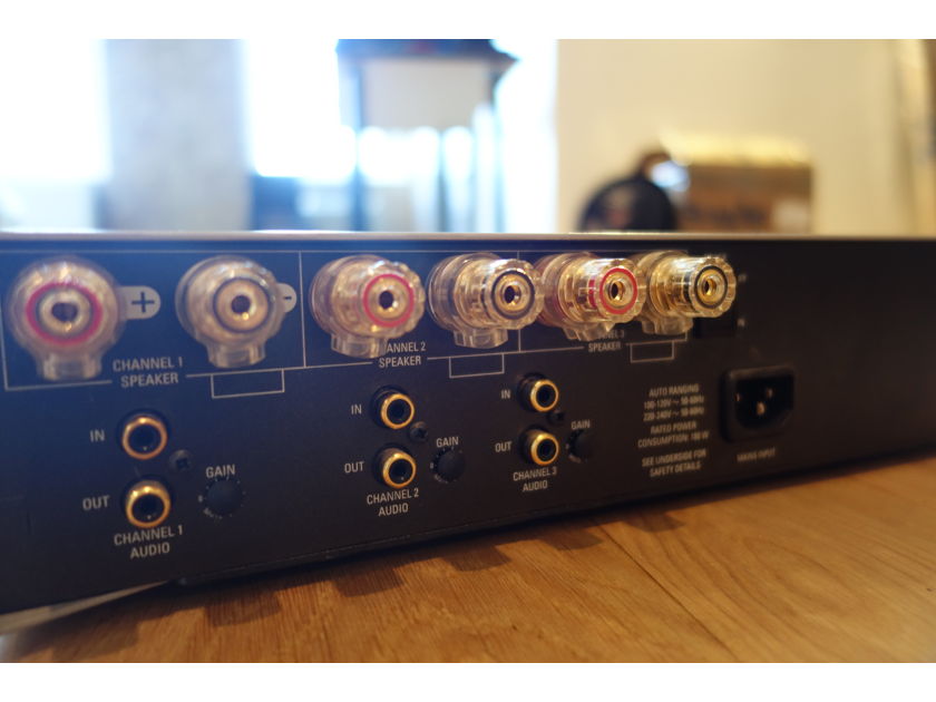Linn Chakra C-3100 MINT Condition 3-Channel Solid State Amp
