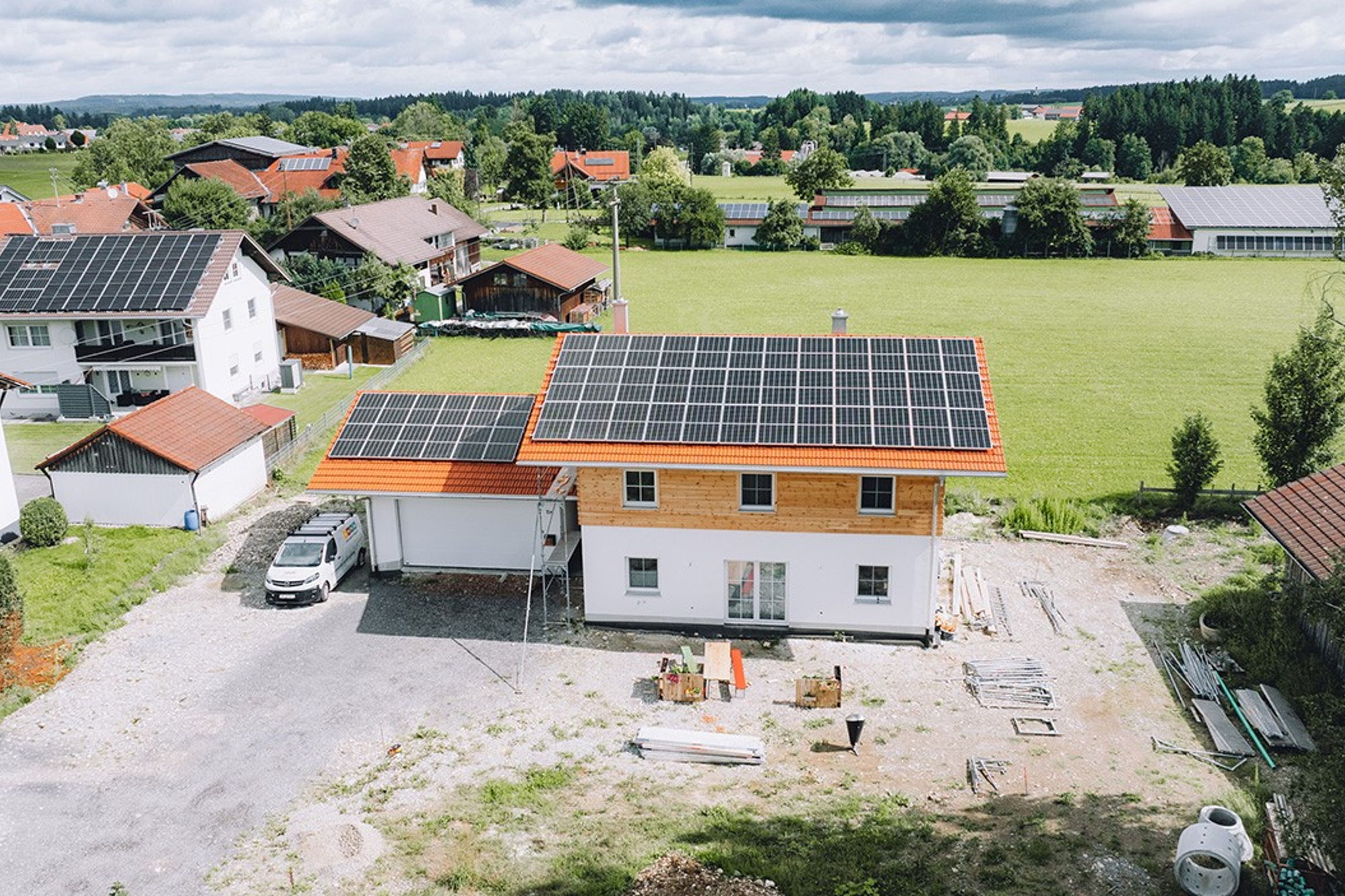Foto Kundenreferenz Austragshaus mit PV-Anlage