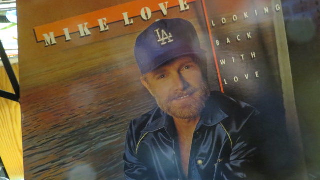 MIKE LOVE - LOOKING BACK WITH LOVE