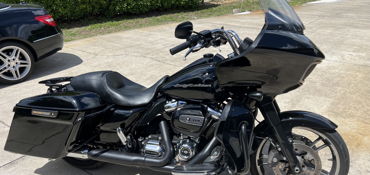 2019 HARLEY-DAVIDSON ROAD GLIDE motorcycle for rent near DeBary , FL