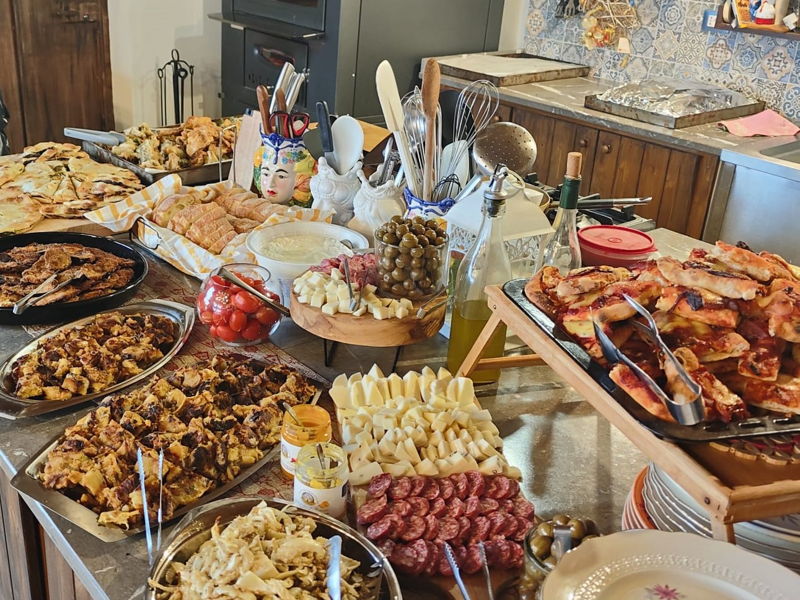 Cooking classes Terrasini: Sicilian experience: arancine, sfincionello, cassatelle