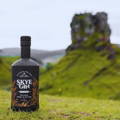 Bouteille de Gin The Storr de la brasserie distillerie Isle of Skye Brewing Company sur l'île de Skye dans les Hébrides intérieures d'Ecosse