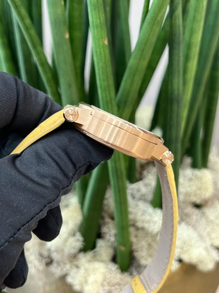 Chronograph Box and Papers Officially Serviced