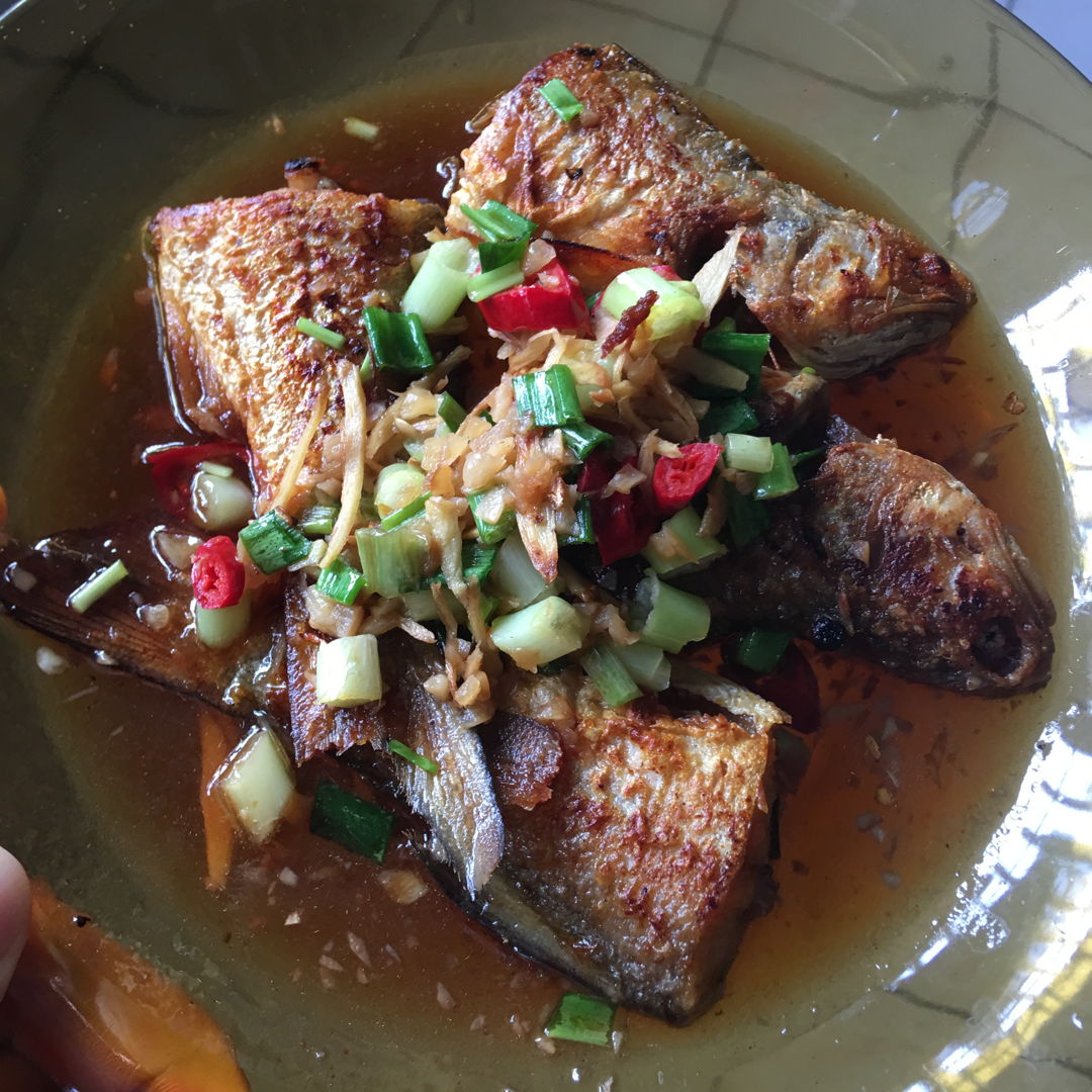 May 17th, 20 - fried fish with soy sauce gravy. Best to go with porridge.