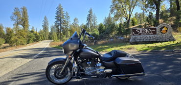 2017 HARLEY-DAVIDSON TOURING STREET GLIDE motorcycle for rent near Fresno, CA