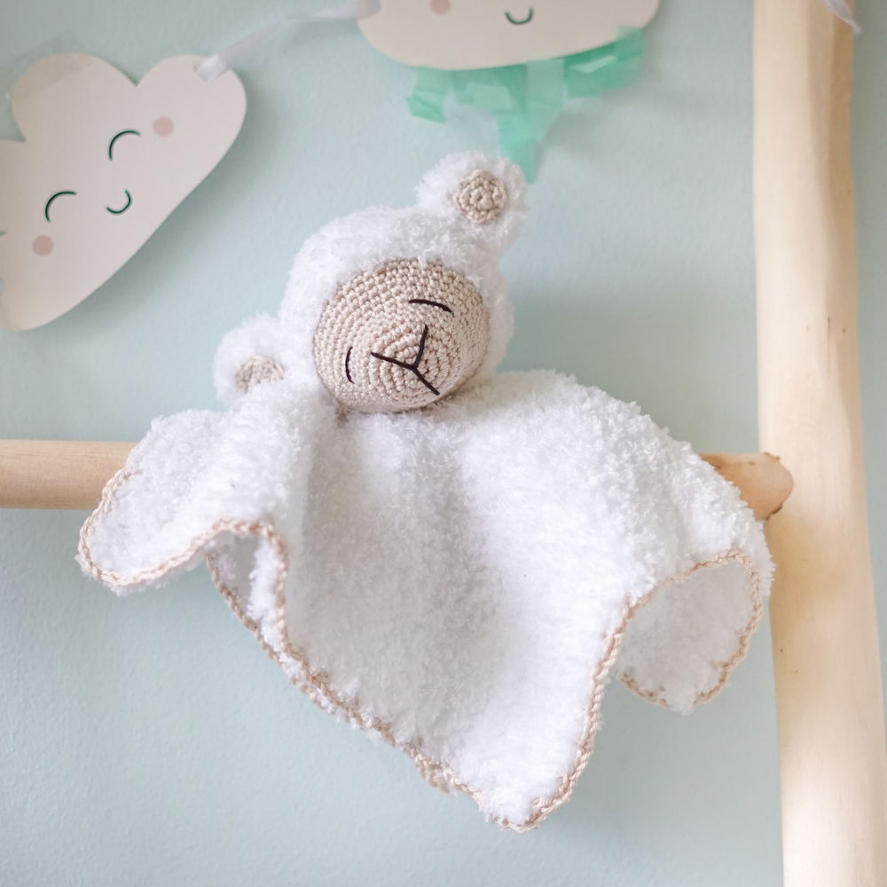 Sleepy Sheep - Kuscheltuch