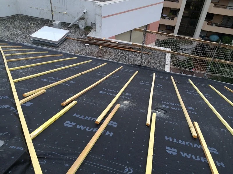 Rénovation de toiture à Beausoleil en tuiles de Marseille — photo 3 sur 9 — CEG TOITURE