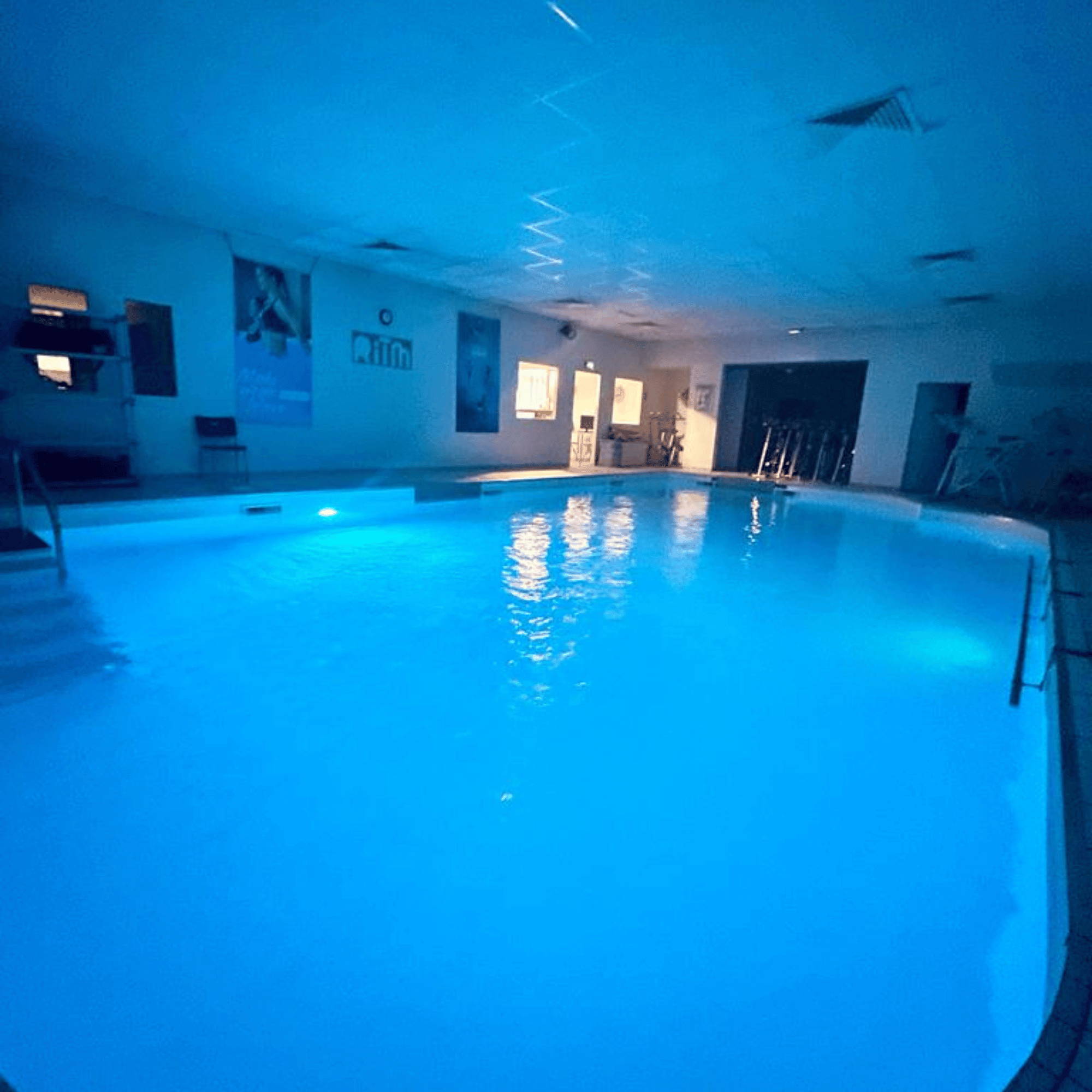 piscine salle de sport