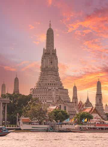 Experience the charm of the iconic attractions
