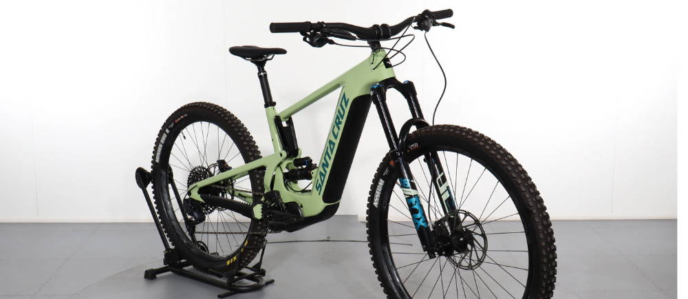 A Santa Cruz Heckler in green