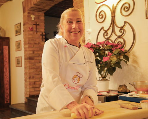 Cooking classes Bologna: Tradition on the table: tiramisu and tagliatelle with ragù