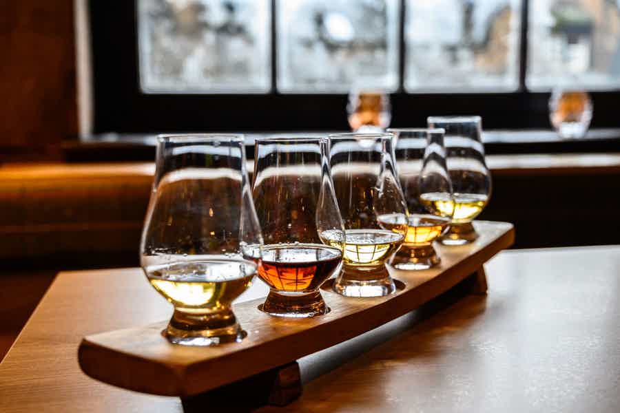 Edinburgh: Holyrood Distillery Whisky and Gin Tour & Tasting - photo 2