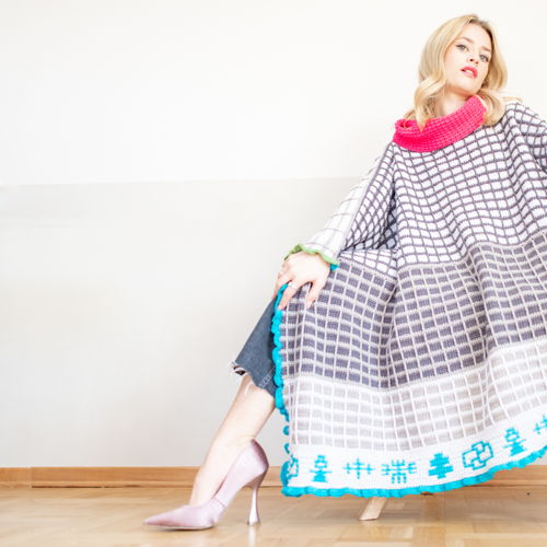 NOORSE ZEN PONCHO