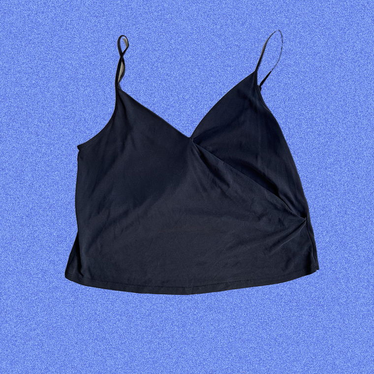 Trägertop im "wrap look" von Monki