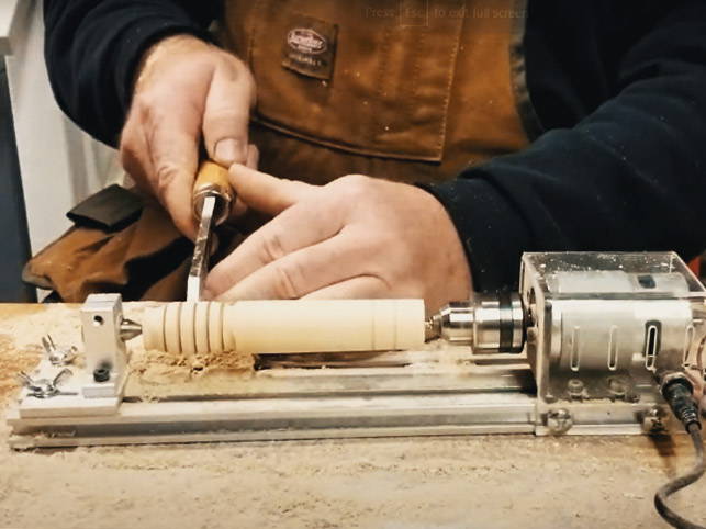 How do you cut wood to make a frame?