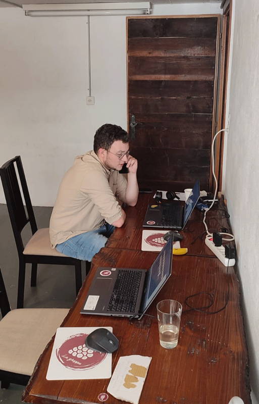 La grappe, ancienne startup de garage à Sion avant le déménagement