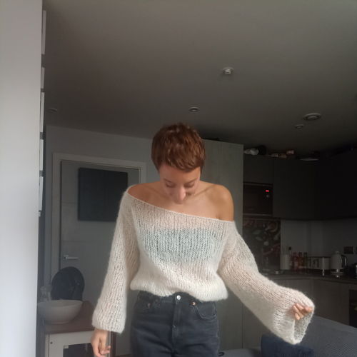 Off the shoulder mohair sweater - knitting pattern