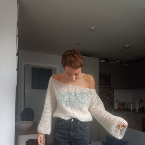 Off the shoulder mohair sweater - knitting pattern