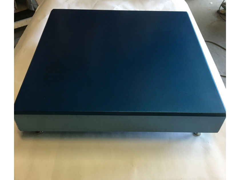 Timbernation Finished Indigo Metallic Blue Lacquer Maple Isolation Platform