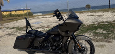 2021 HARLEY-DAVIDSON CVO ROAD GLIDE motorcycle for rent near South Daytona , FL