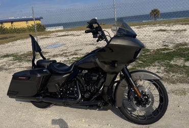 2021 HARLEY-DAVIDSON CVO ROAD GLIDE motorcycle for rent near South Daytona , FL