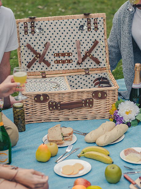 Picnic Baskets | Greenfield Collection