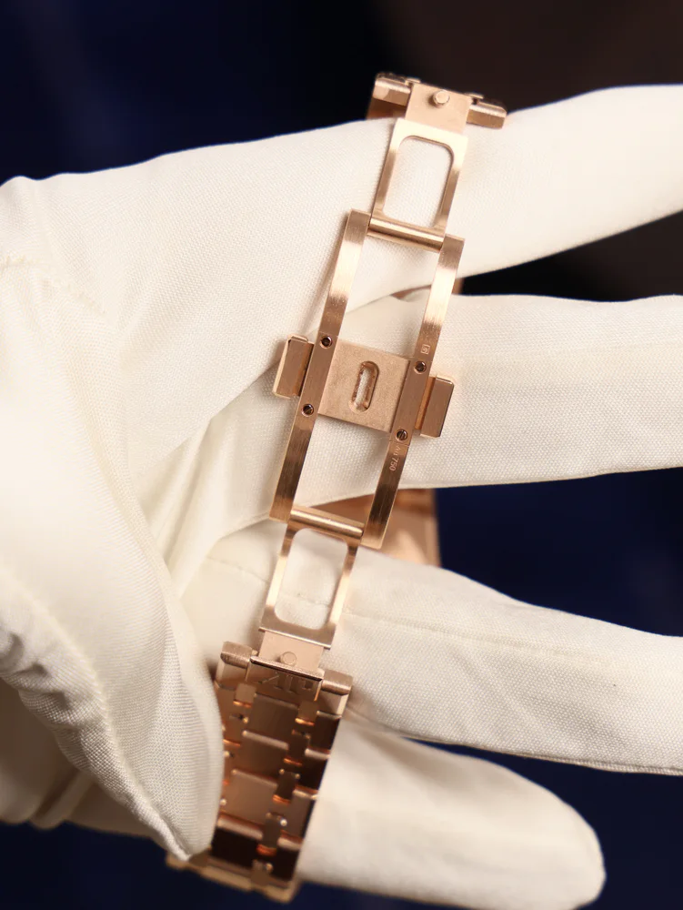 Lady Extract from Archives. Rose Gold Blue Dial Diamond Bezel, image 5