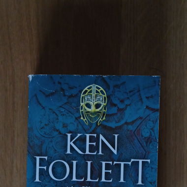 Le Crépuscule et l'Aube, Ken Follet